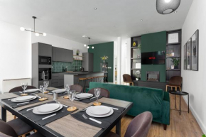 Air Host and Stay Tobacco Wharf Amazing loft style apartment sleeps 5 minutes from city centre